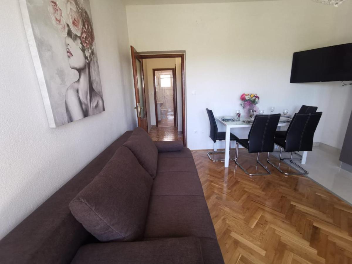 Kaštela Apartments Mila מראה חיצוני תמונה