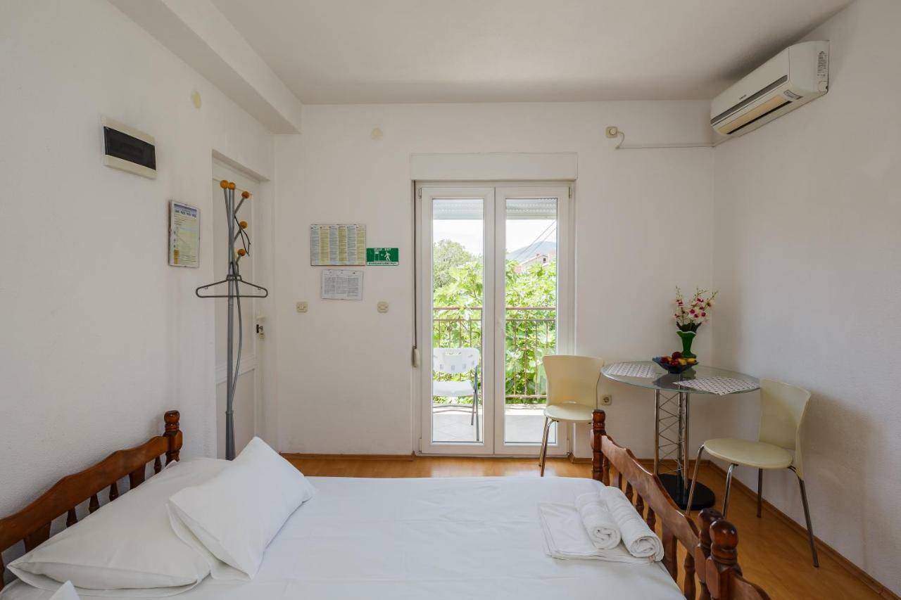 Kaštela Apartments Mila מראה חיצוני תמונה