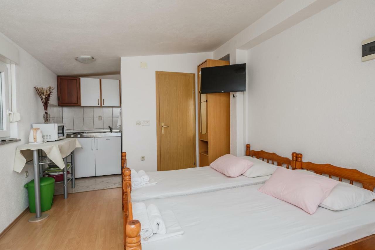 Kaštela Apartments Mila מראה חיצוני תמונה